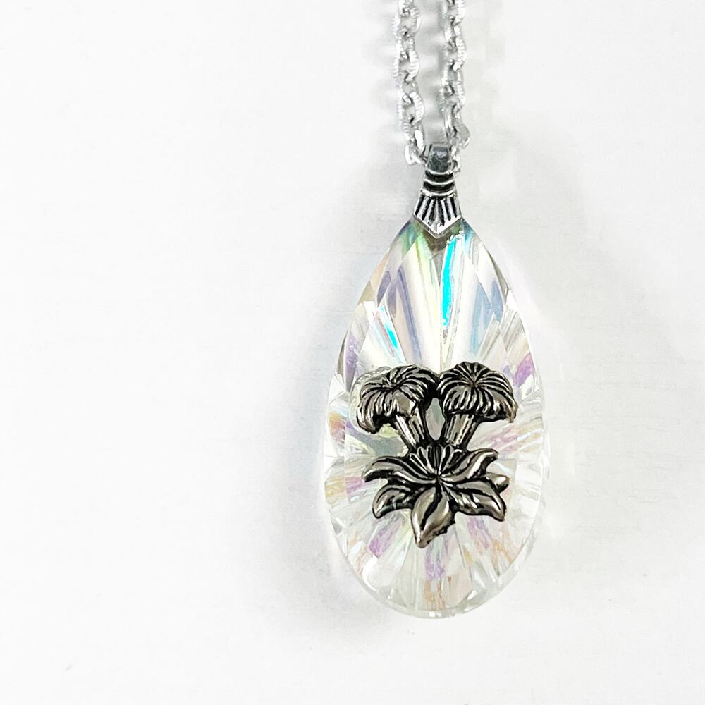 Vintage Carnival Glass Mushroom Pendant Necklace